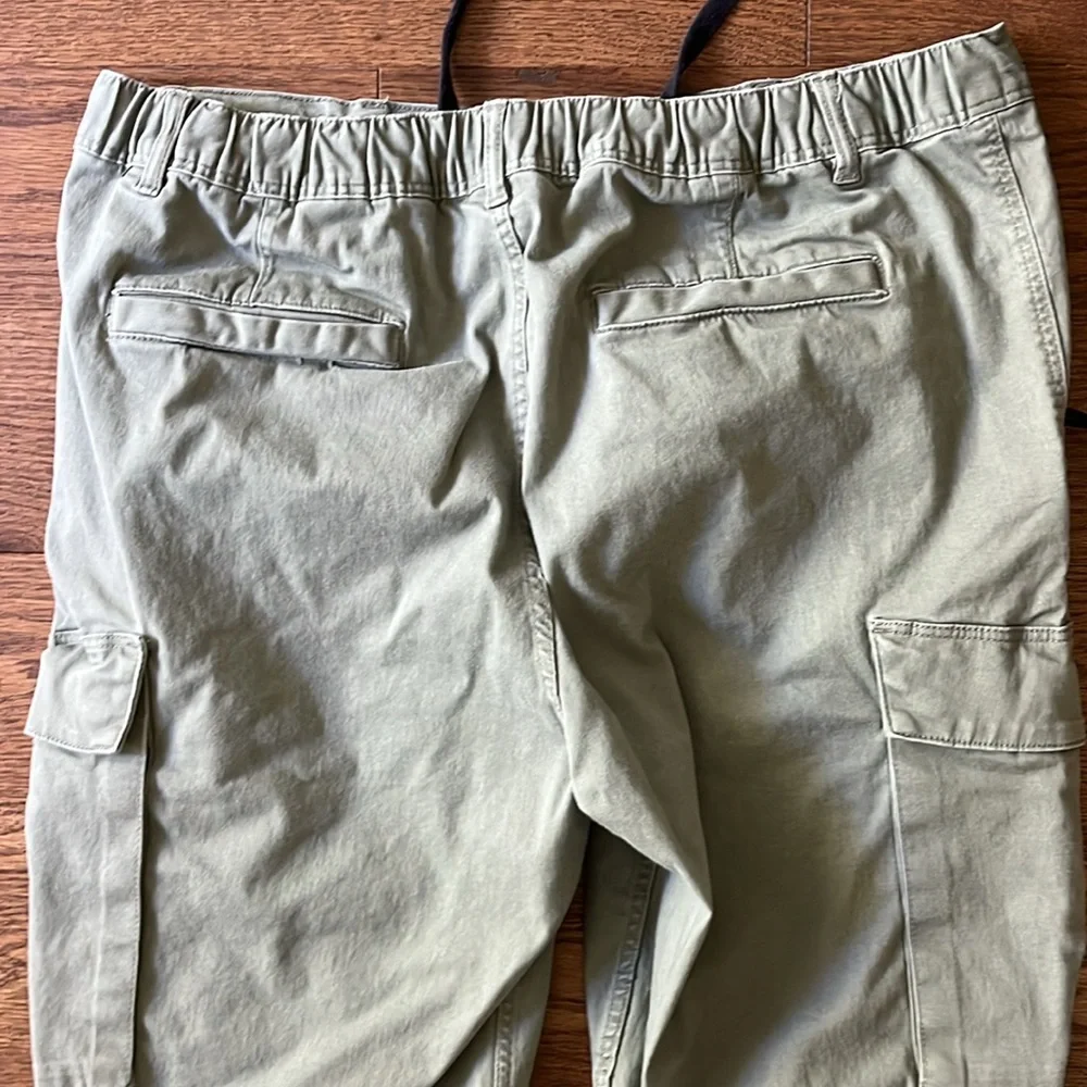 H&M Men's Cargo Pants. - Picture 5 of 8
